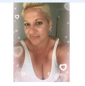 Meet your Posher, Joy